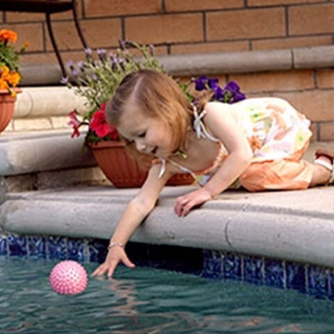SOLAR POOL COVERS, Buy and benefit from pool Solar covers with CASA POOLS, SOLAR POOL COVERS