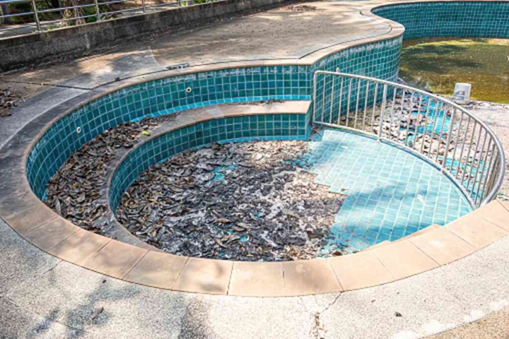 Causes of Swimming Pool Liner Damage in Southeast Wisconsin